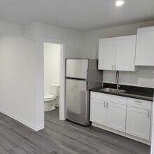 Building Photo - 4312 Crane St