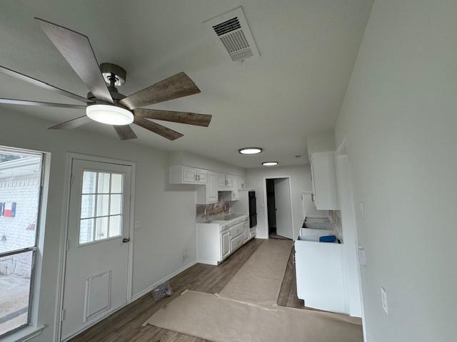 Building Photo - 2116 Teakwood Ln