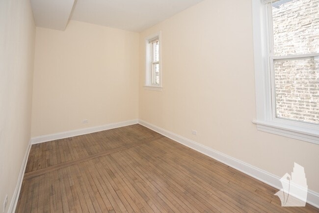 Building Photo - 2814.2F N Troy St