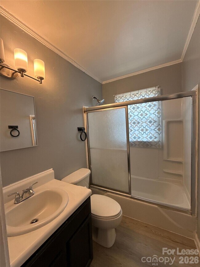 Foto del edificio - 3115 Seymour Dr