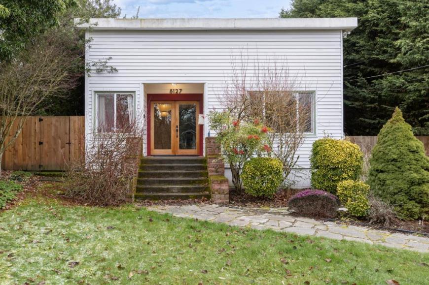 Primary Photo - 2 bedroom in Seattle WA 98106