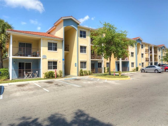 Tuscan Isle Apartments Apartments - Naples, FL | Apartments.com