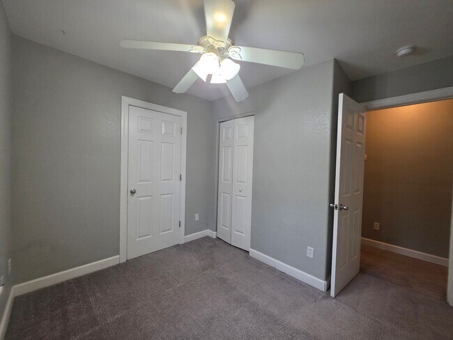 Foto del edificio - Willoughby Beach