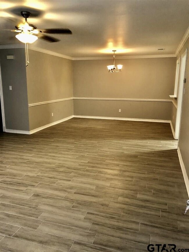 Building Photo - 1619 Timber View Dr