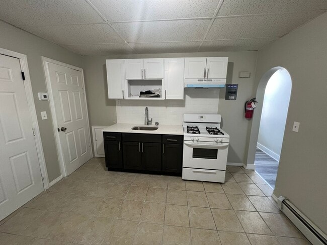 Building Photo - 489 S 19th St