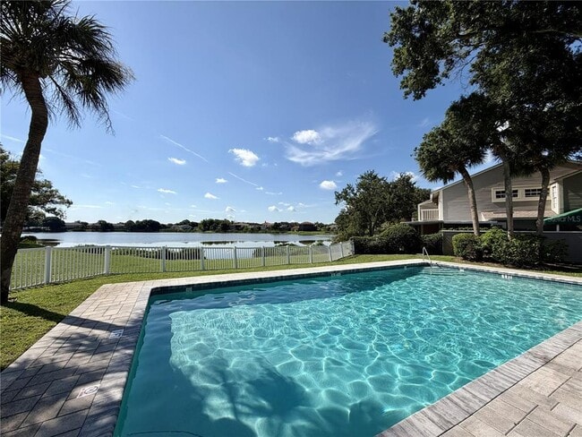 Foto del edificio - 6905 Lake Pl Ct