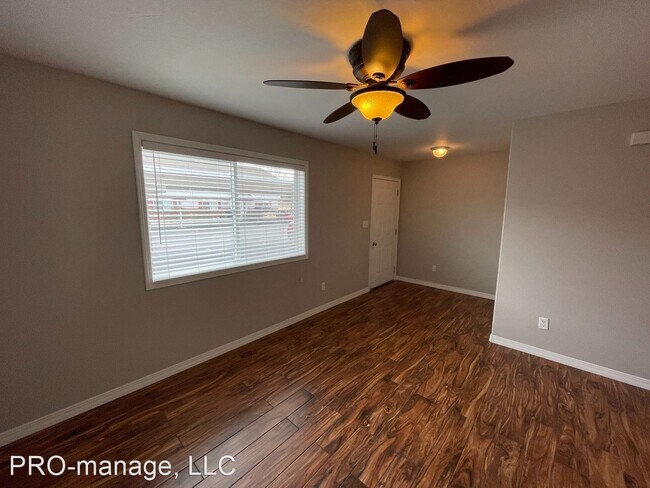 Building Photo - 2 br, 2.5 bath House - 418 Energy Dr. #1