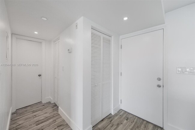 Foto del edificio - 2851 Leonard Dr