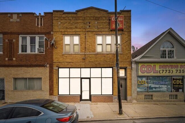 Foto del edificio - 5030 S Archer Ave