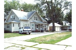 Primary Photo - 705 E Jefferson Ave