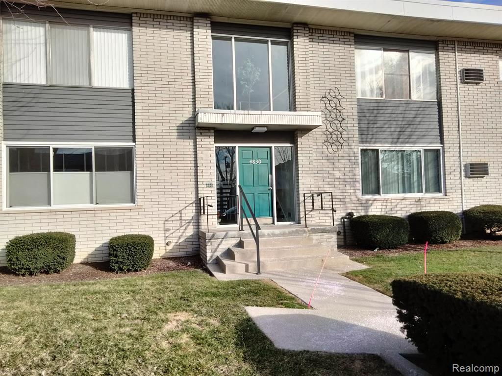 Foto principal - 4830 Briarwood Ave