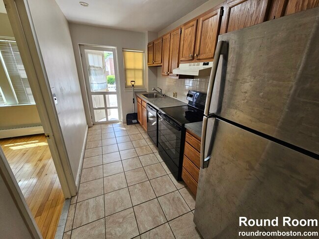 kitchen - 84 Boylston St