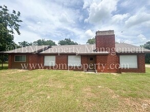 Building Photo - 319 McEntire Rd
