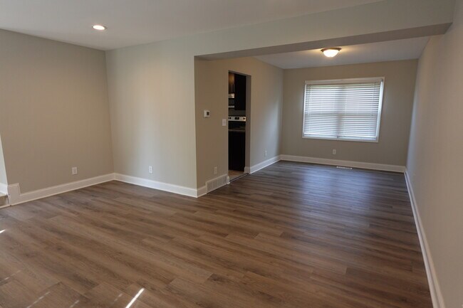 Building Photo - 1259 Knollwood Cir
