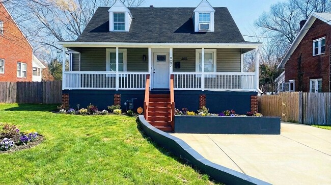 Building Photo - 9407 Colesville Rd