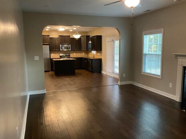 Building Photo - 2505 Clear Pines Ct