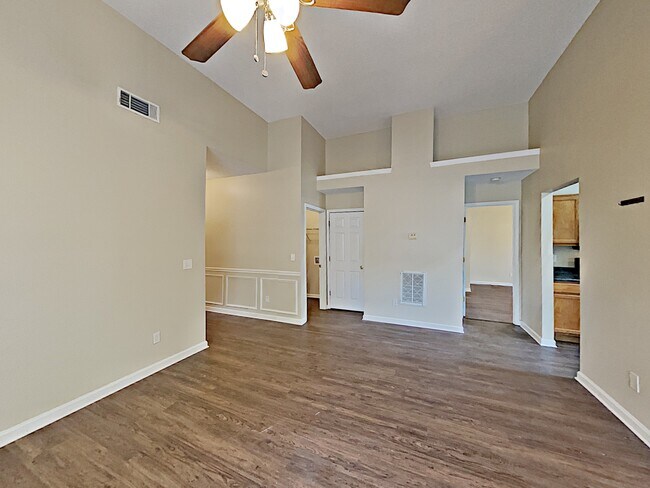 Foto del edificio - 416 Browning Field Way