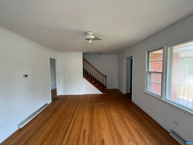 Foto del edificio - 913 Druid Ave