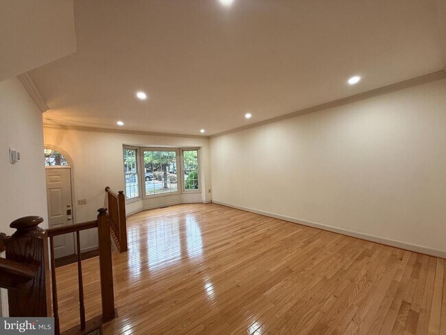 Foto del edificio - 58 Drumcastle Ct