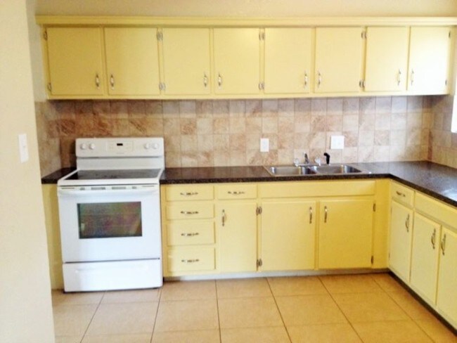 Foto del edificio - 5330 NW Liberty Ave