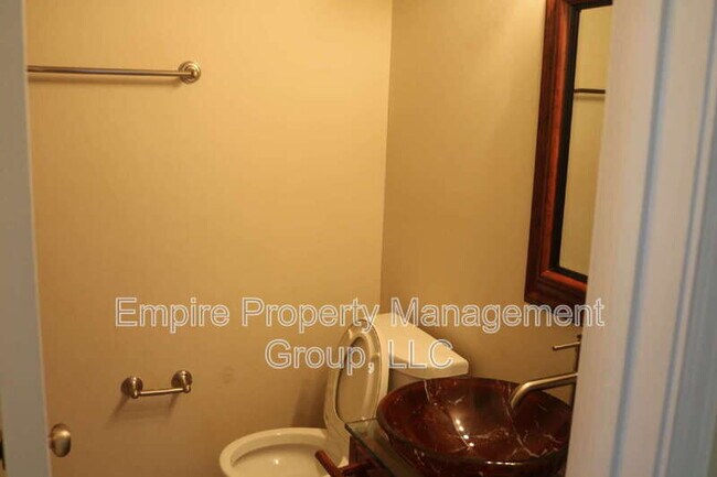 Foto del edificio - 1607 Willowby St