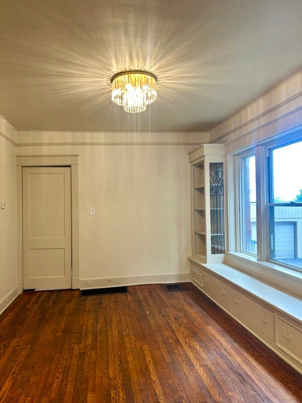 Foto del edificio - 2750 Broadway Ave