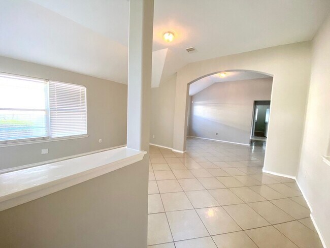 Foto del edificio - 4211 Buras Pass Ln