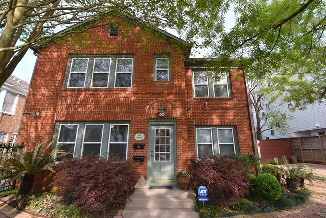 Building Photo - 2501 Hazard St