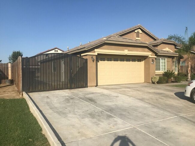 Building Photo - 8911 Wheat Grass Ave