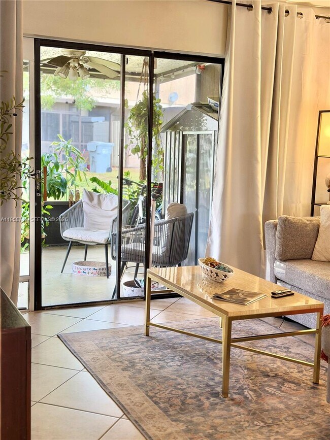 Foto del edificio - 3370 Beau Rivage Dr