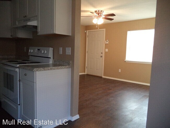 Building Photo - 2 br, 1 bath House - 1830 S Stonewall Avenue