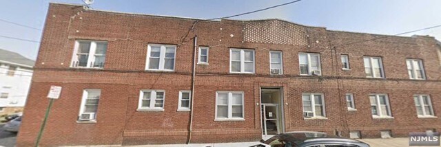 Foto del edificio - 382-386 Highland Ave