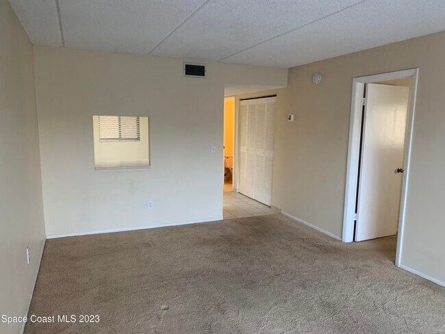 Foto del edificio - 3025 Thrush Dr