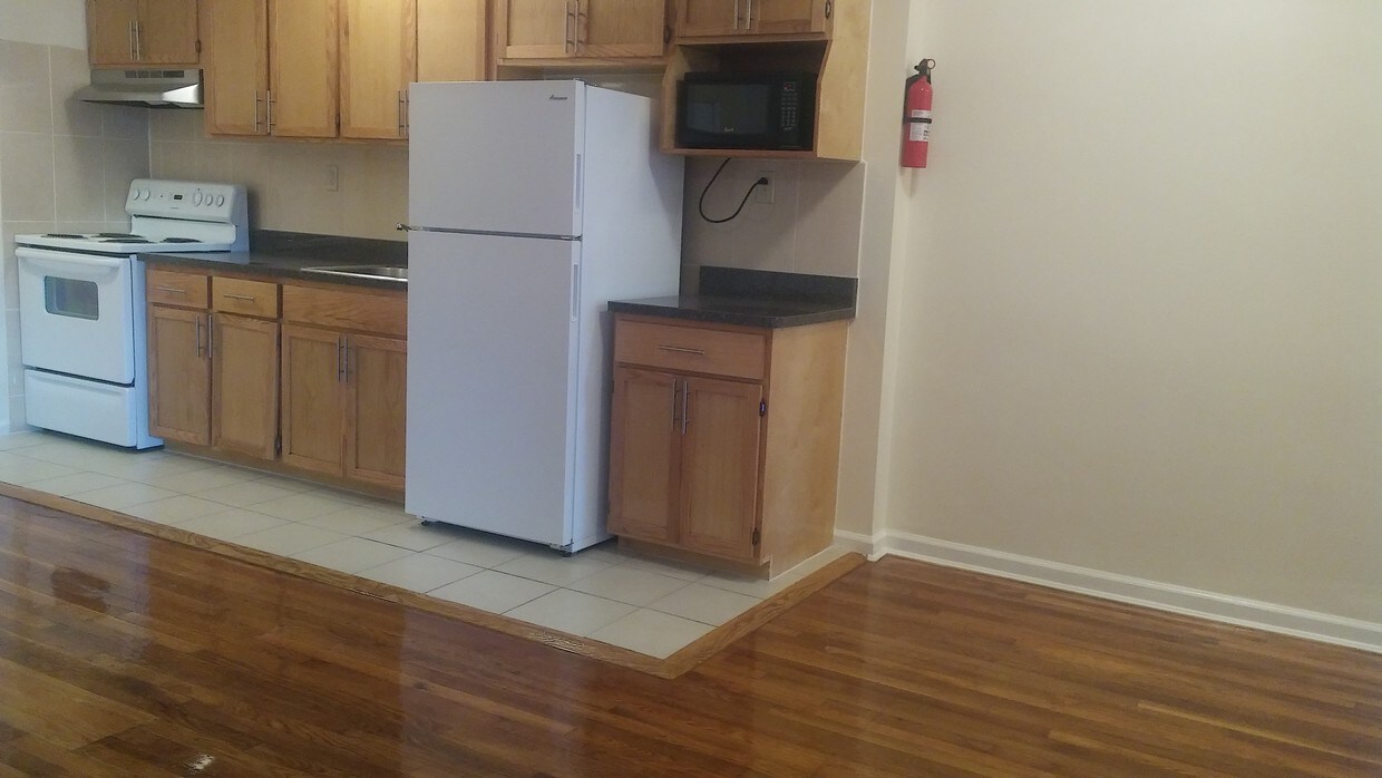 Foto principal - 148-46 Hillside Avenue