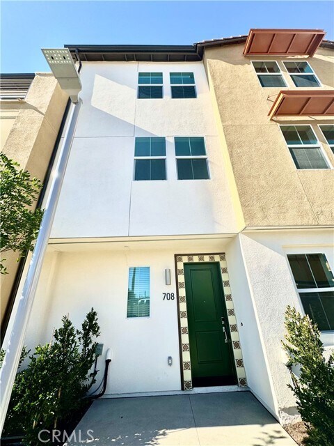 Building Photo - 708 Cara Cara Ln