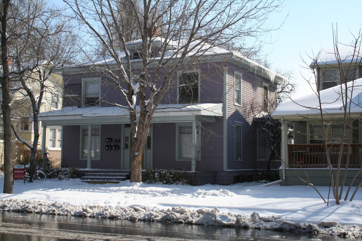 Foto del edificio - 704 Remington St