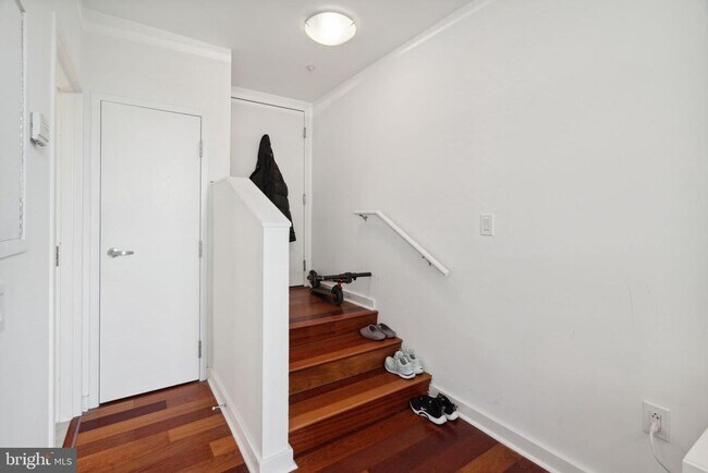 Foto del edificio - 219 S 18th St