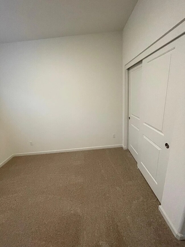 Foto del edificio - 509 Bedfordshire Dr