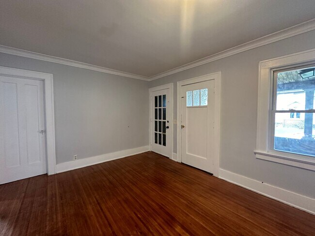 Building Photo - 229-231 Selye Ter