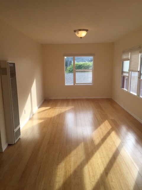 Living room - 926 Marco Pl