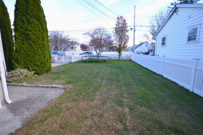 Foto del edificio - 258 Rakoczy Ave