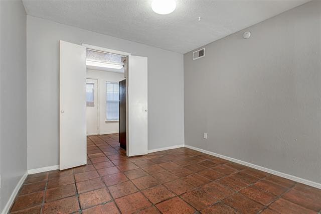 Building Photo - 10248 Regal Oaks Dr