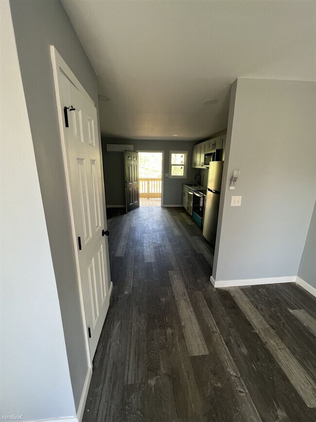 Foto del edificio - 2 br, 1 bath 4plex - 106 North Pugh Street A