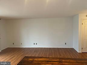 Building Photo - 12 Pine Woods Ct