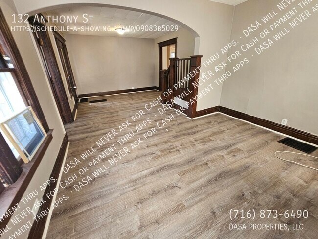 Foto del edificio - 132 Anthony - 3 Bed / 1 Bath