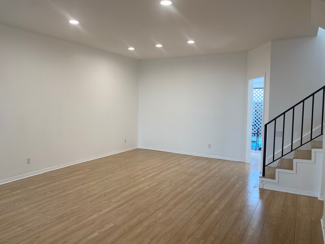 LIVING ROOM - 1108 18th St