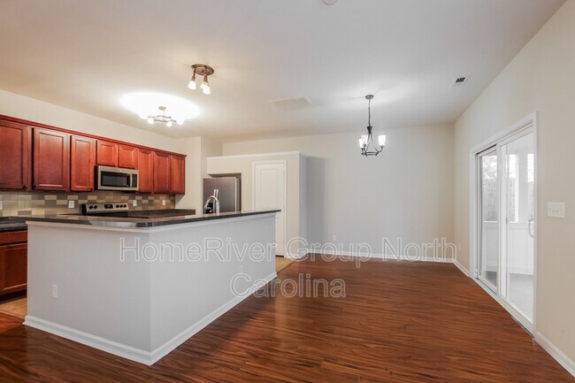 Building Photo - 9429 Macquarie Ln