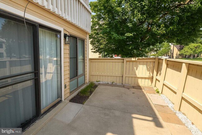 Foto del edificio - 9926 Ridgeline Dr