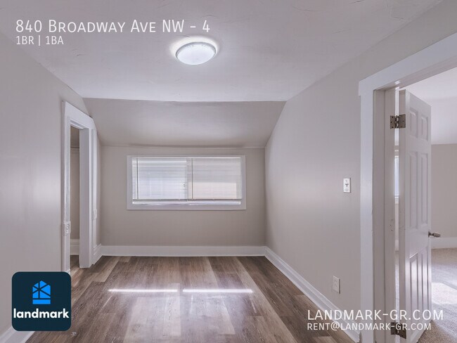 Foto del edificio - 840 Broadway Ave NW