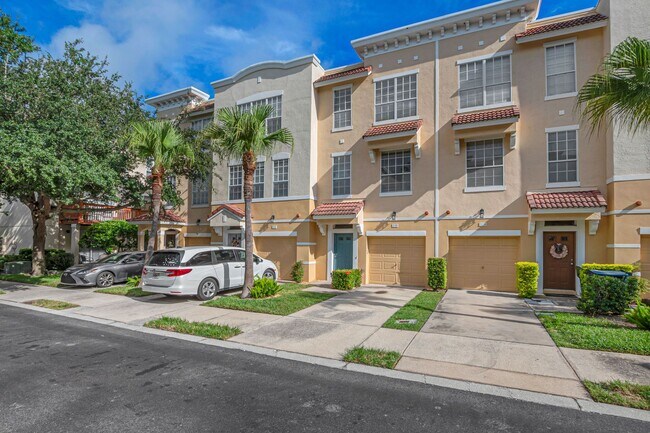 Foto del edificio - 3 Bed 2, Full Bath, 2 Half Bath, 1 Car Gar...